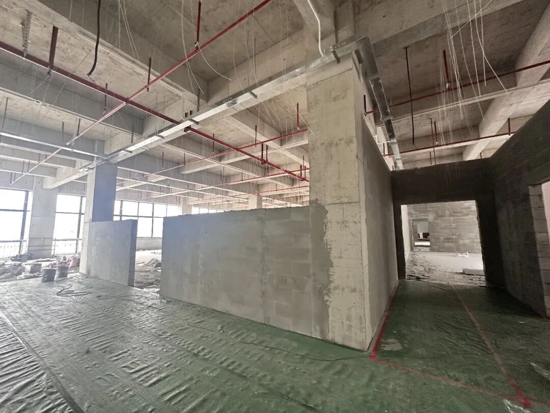 装修图鉴｜东科智汇创新园实景探访：企业装修如火如荼，现场一派蓬勃气象！